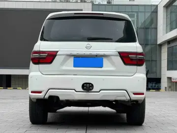 2020 Nissan Patrol с пробегом 100 000 км