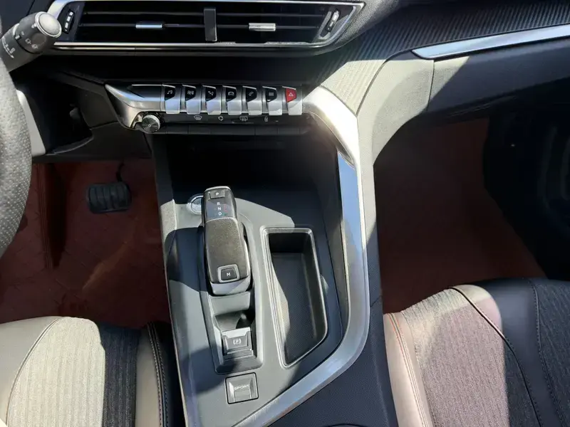 2019 Peugeot 5008 с пробегом 107 000 км