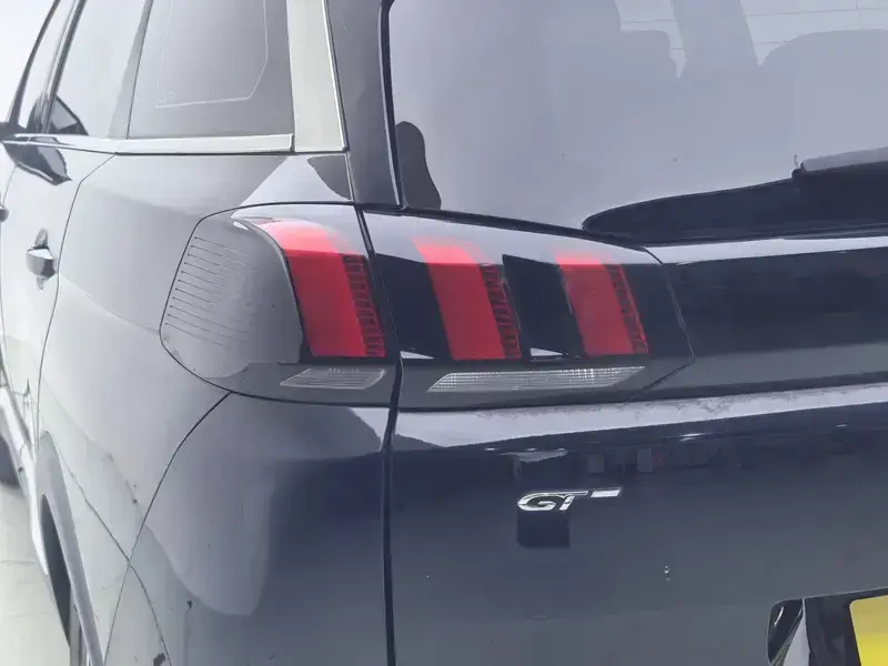 2019 Peugeot 5008 с пробегом 121 300 км