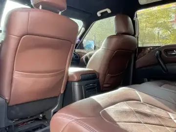 2019 Nissan Patrol с пробегом 100 000 км