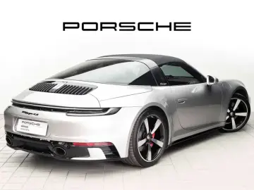 2022 Porsche 911 с пробегом 19 900 км
