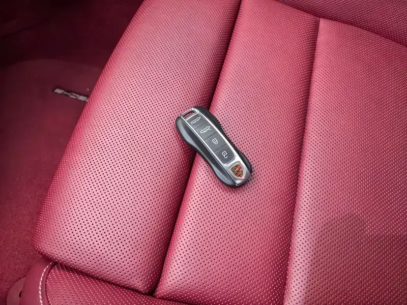 2022 Porsche 911 с пробегом 19 900 км