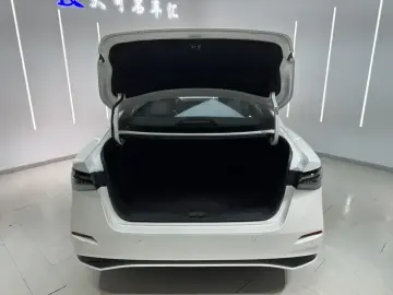 2026 Nissan Sylphy с пробегом 400 км