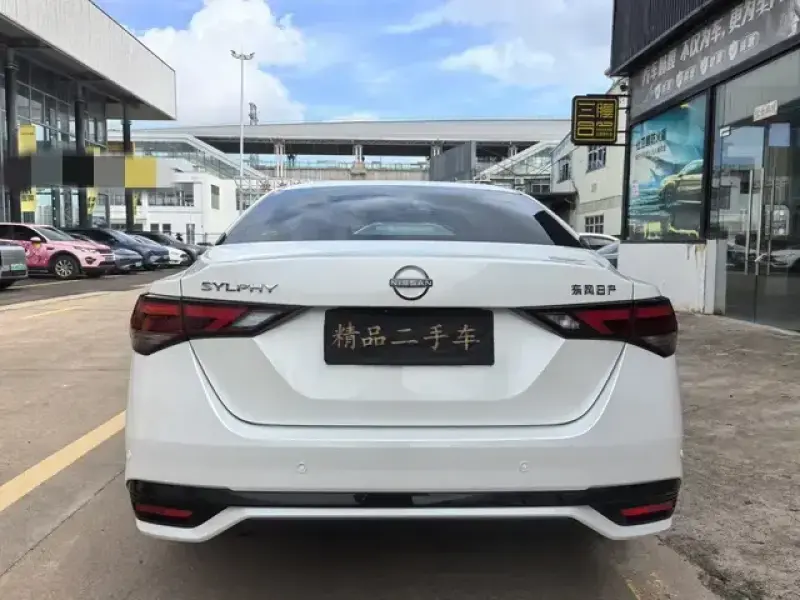 2023 Nissan Sylphy с пробегом 33 000 км