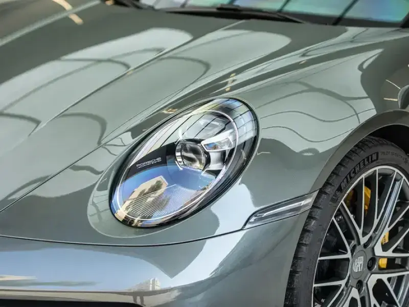 2023 Porsche 911 с пробегом 9 800 км