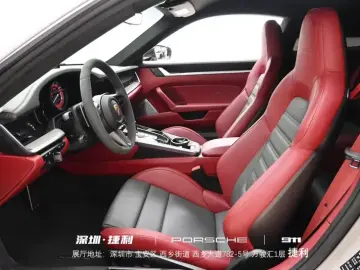 2022 Porsche 911 с пробегом 5 000 км
