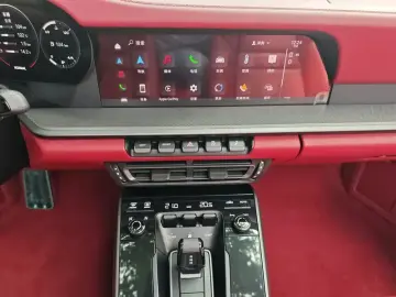 2023 Porsche 911 с пробегом 9 000 км