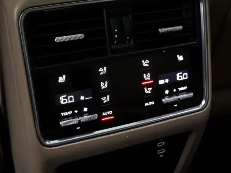2019 Porsche Cayenne с пробегом 58 000 км