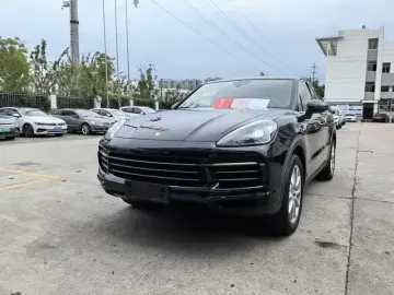 2019 Porsche Cayenne с пробегом 61 000 км