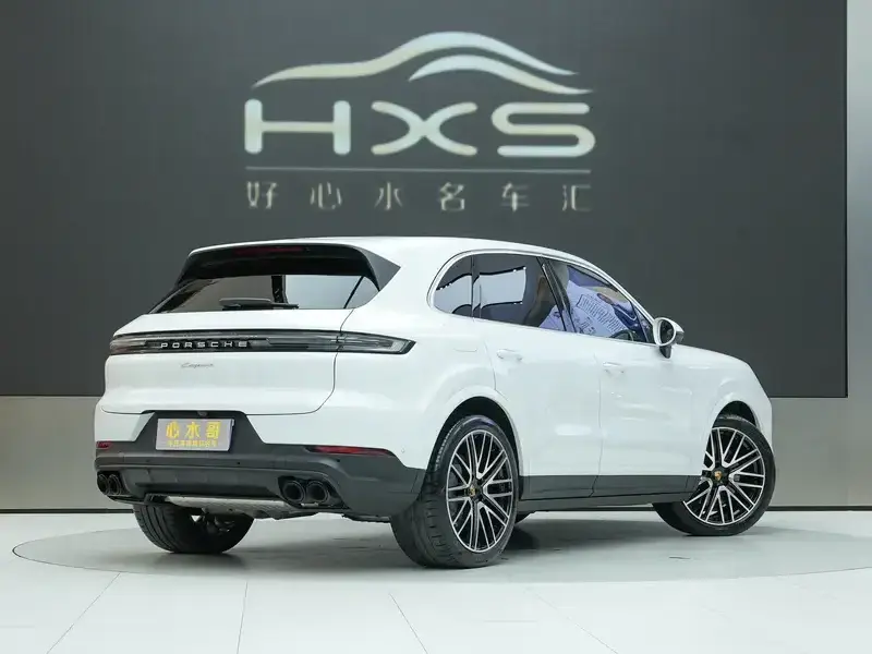 2024 Porsche Cayenne с пробегом 17 000 км