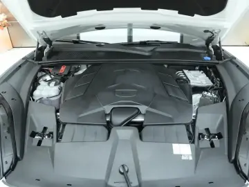 2024 Porsche Cayenne с пробегом 17 000 км