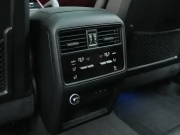 2024 Porsche Cayenne с пробегом 17 000 км