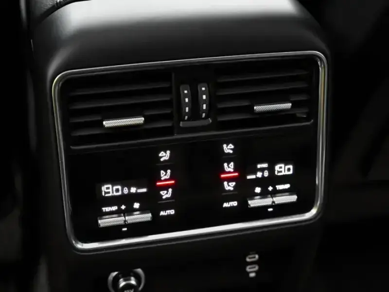 2019 Porsche Cayenne с пробегом 66 000 км