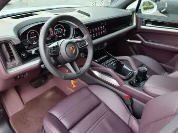 2024 Porsche Cayenne с пробегом 45 000 км