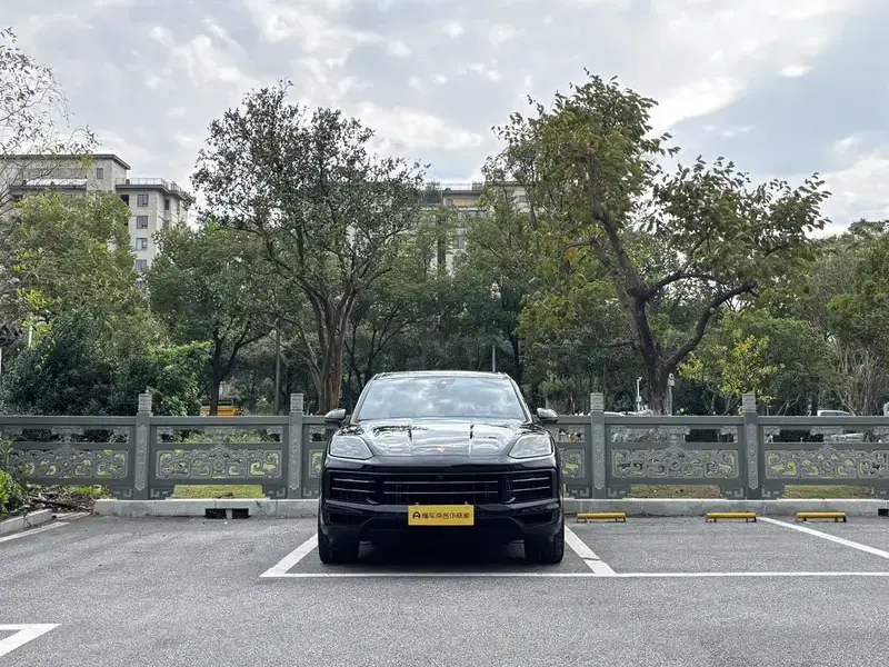 2024 Porsche Cayenne с пробегом 26 000 км