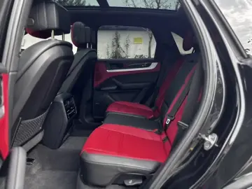 2024 Porsche Cayenne с пробегом 26 000 км