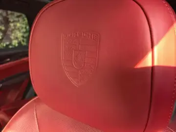 2020 Porsche Cayenne с пробегом 70 000 км