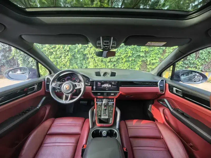 2020 Porsche Cayenne с пробегом 70 000 км