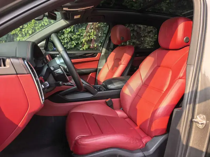 2020 Porsche Cayenne с пробегом 70 000 км