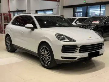2022 Porsche Cayenne с пробегом 65 000 км