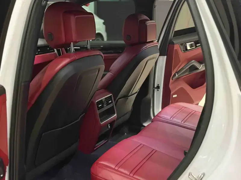 2022 Porsche Cayenne с пробегом 65 000 км