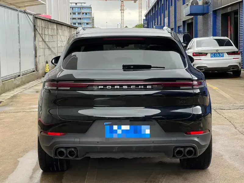 2024 Porsche Cayenne с пробегом 30 000 км