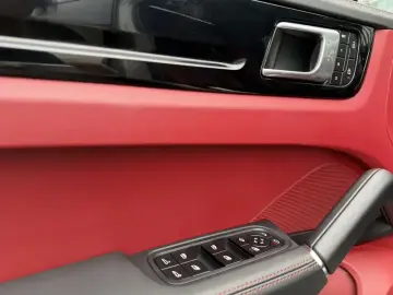 2022 Porsche Cayenne с пробегом 70 000 км