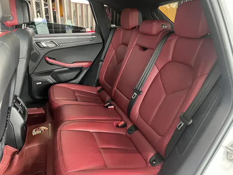 2023 Porsche Macan с пробегом 22 500 км