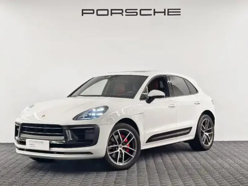 2023 Porsche Macan с пробегом 7 900 км