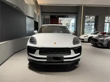 2023 Porsche Macan с пробегом 49 000 км