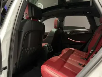 2023 Porsche Macan с пробегом 49 000 км