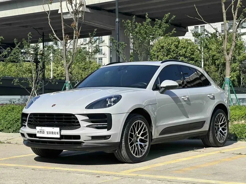 2021 Porsche Macan с пробегом 71 000 км