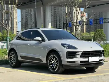 2021 Porsche Macan с пробегом 71 000 км