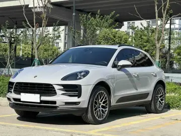 2021 Porsche Macan с пробегом 71 000 км