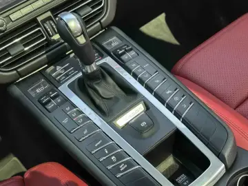 2021 Porsche Macan с пробегом 71 000 км
