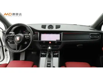 2022 Porsche Macan с пробегом 34 100 км