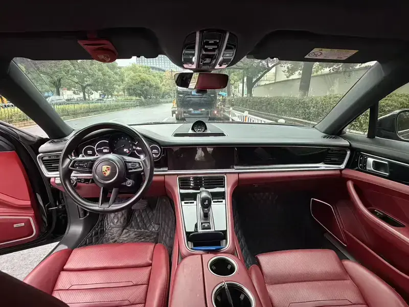 2021 Porsche Panamera с пробегом 67 000 км