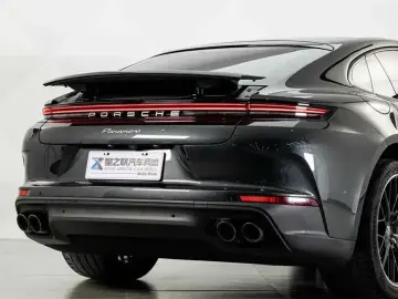 2024 Porsche Panamera с пробегом 6 700 км