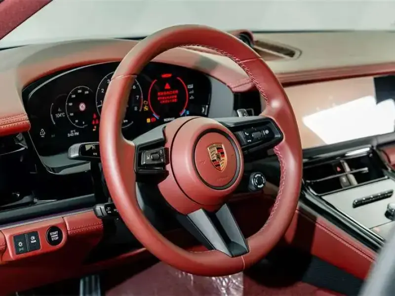 2024 Porsche Panamera с пробегом 6 700 км