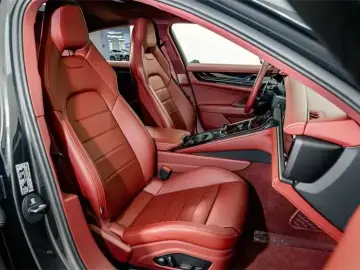 2024 Porsche Panamera с пробегом 6 700 км
