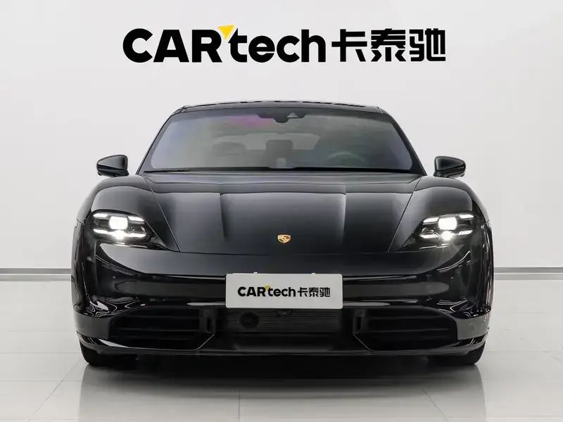 2019 Porsche Taycan с пробегом 29 900 км