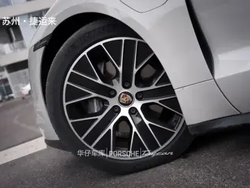 2022 Porsche Taycan с пробегом 61 000 км