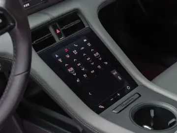 2020 Porsche Taycan с пробегом 40 300 км