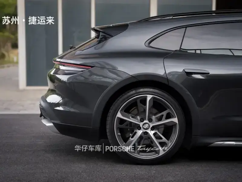 2022 Porsche Taycan с пробегом 16 100 км