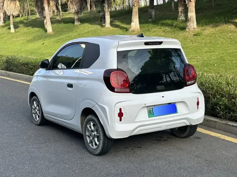 2022 Roewe Clever с пробегом 33 000 км