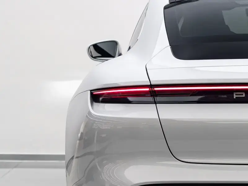 2019 Porsche Taycan с пробегом 29 000 км