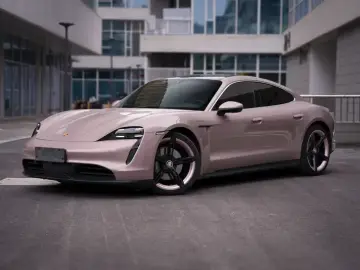 2022 Porsche Taycan с пробегом 123 000 км