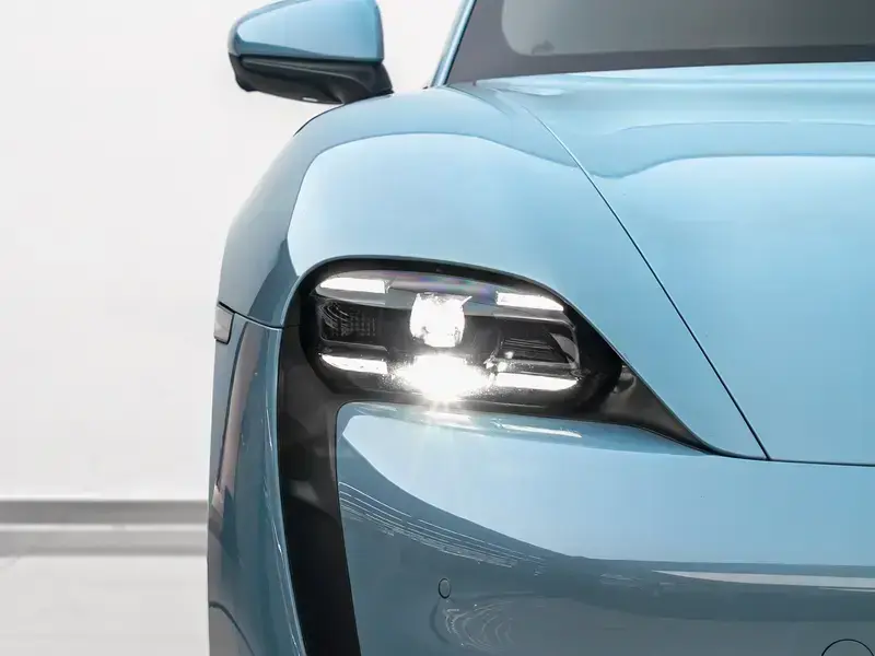 2022 Porsche Taycan с пробегом 47 500 км