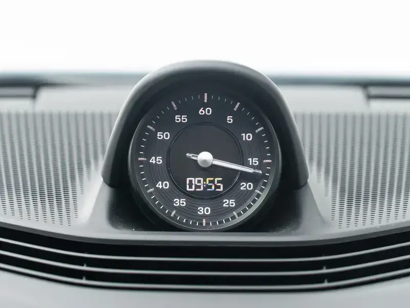 2022 Porsche Taycan с пробегом 47 500 км