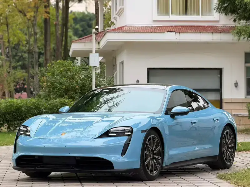 2019 Porsche Taycan с пробегом 28 000 км